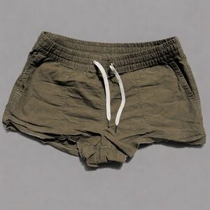 Vuori Vintage Ripstop Short Cargo  Olive Medium 3"  VW385 Women's Green